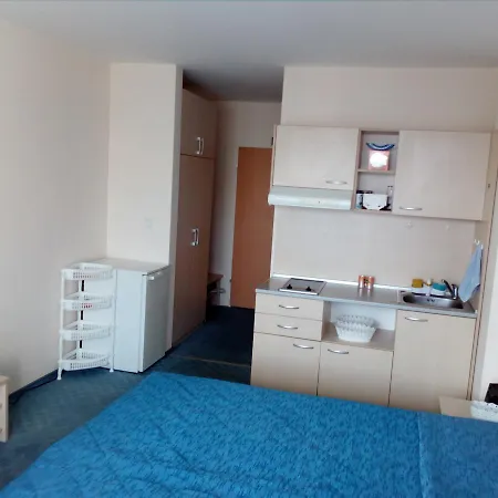 Apartament студия скай холидей *
